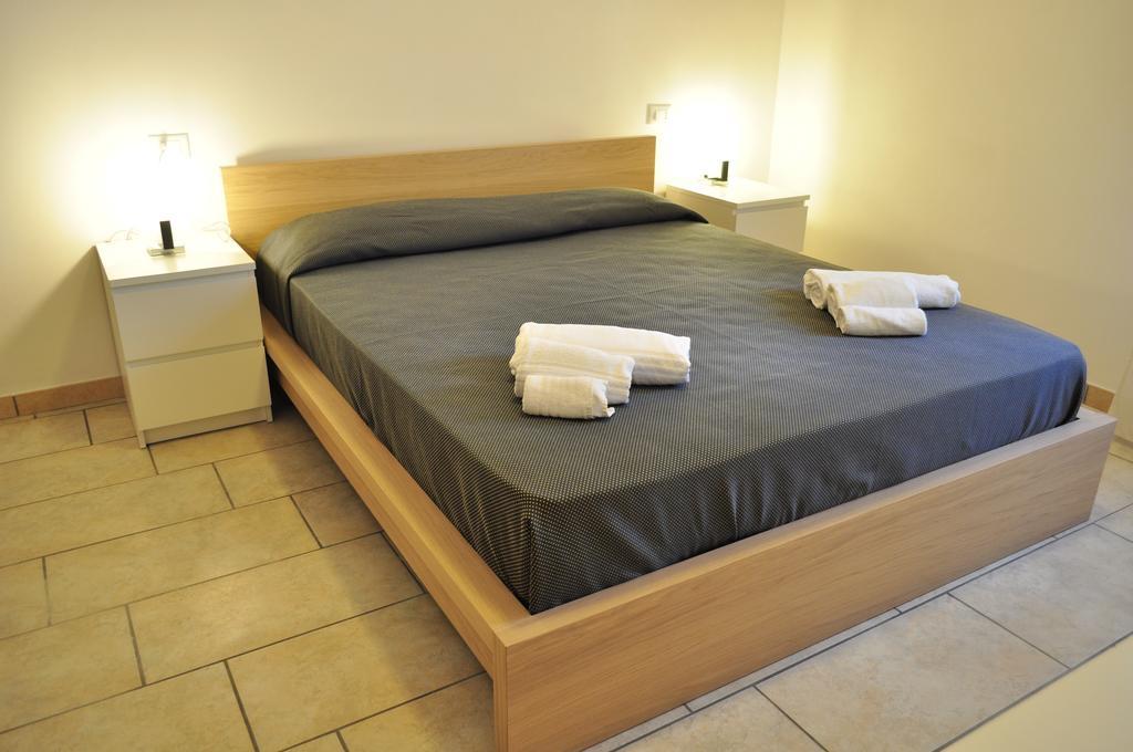 Rooms And Breakfast Zefiro Σαν Βίτο λο Κάπο Δωμάτιο φωτογραφία